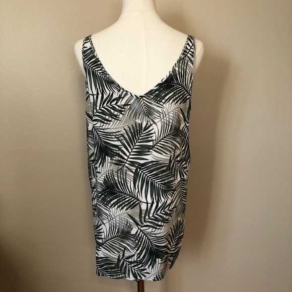H&M Lightweight Green & Cream Fern Print Tank Top Size 16 - Picture 2 of 7